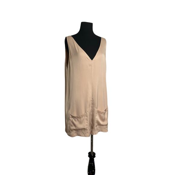 Guess beige satin sleeveless romper size M - Picture 15 of 16